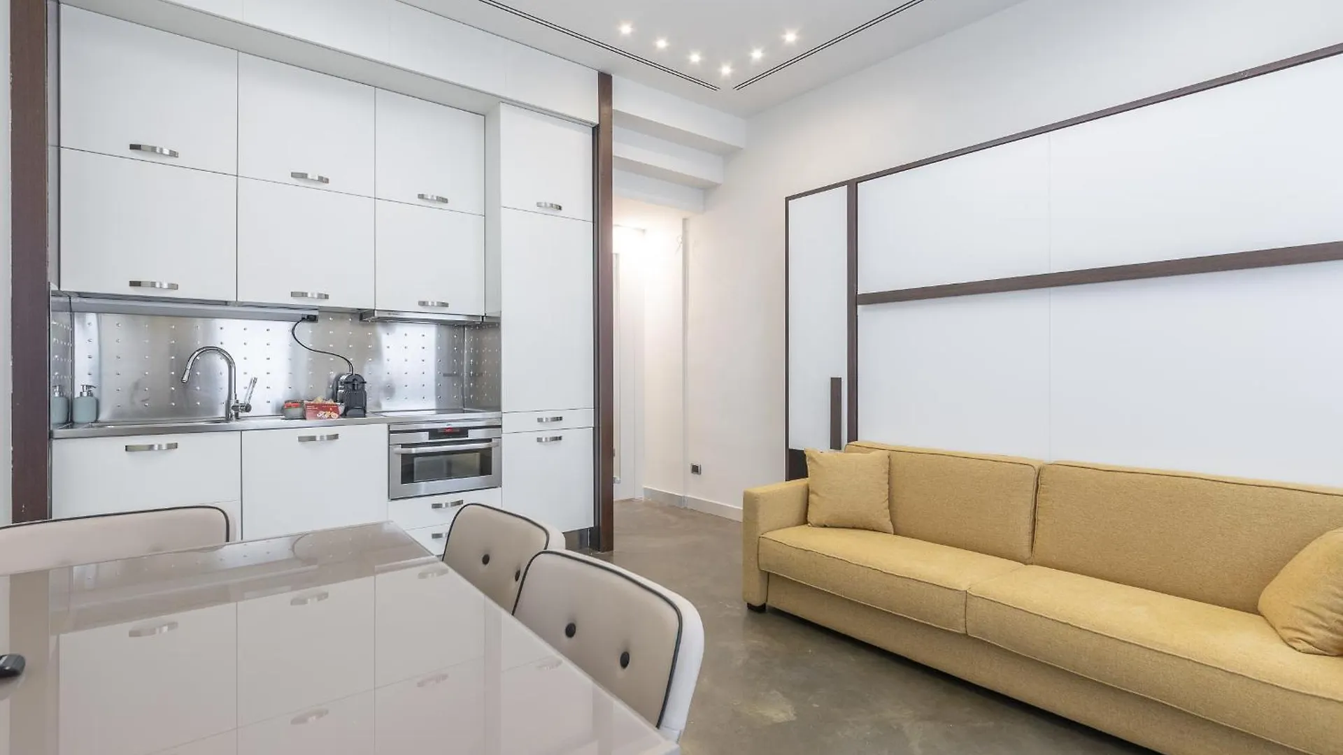 Via Cerva 7 Apartment Milan 0*,