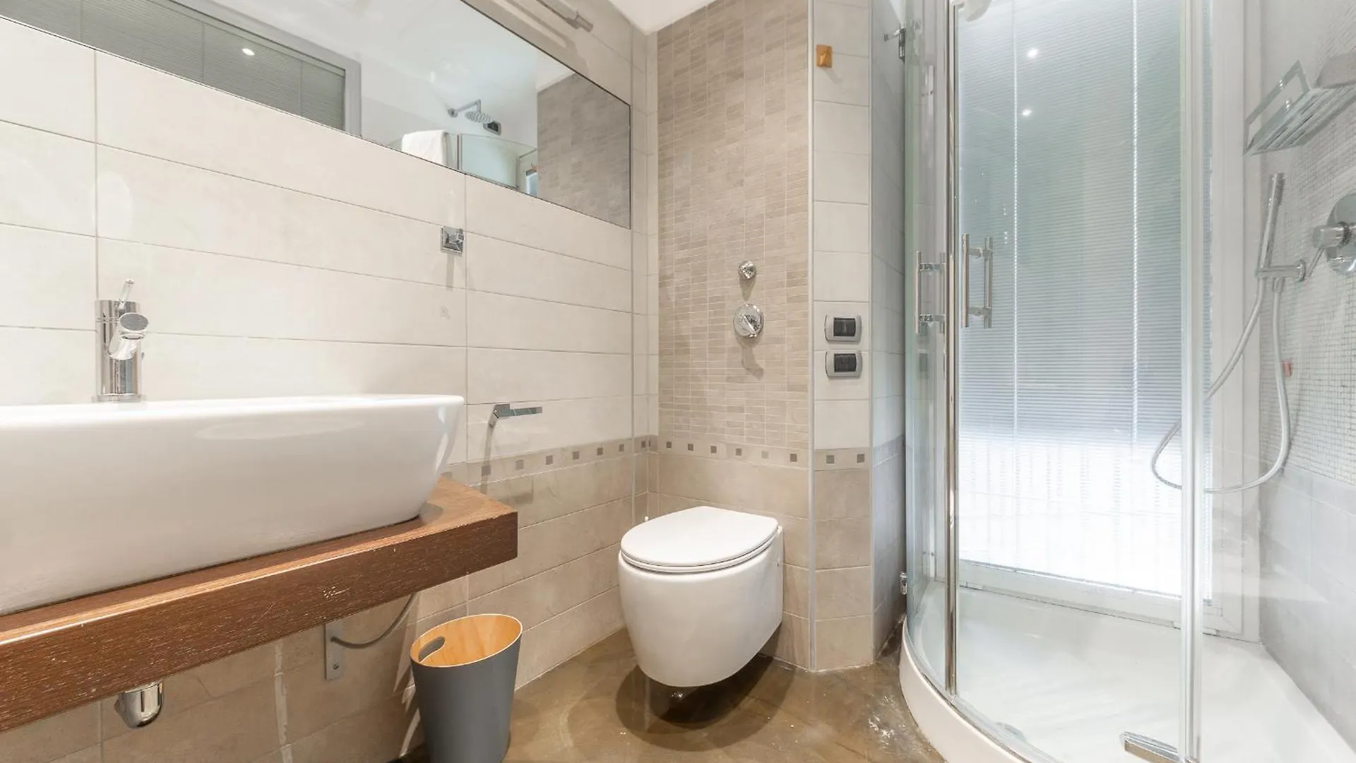 Via Cerva 7 Apartment Milan 0*,  Italy